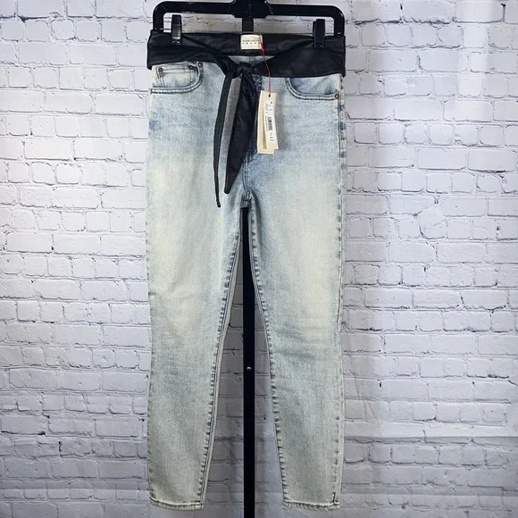 👖 Alice + Olivia Cropped Jeans w/ Leather Trim BeltSize 27 NWT